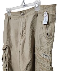 Union Bay Cargo Shorts Womens Size 34 Khaki Color